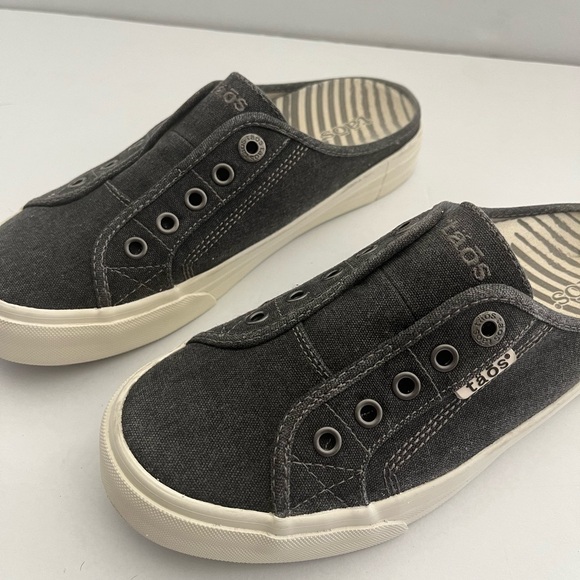Taos Womens EZ Soul Slip On Canvas Sneakers Shoes size 8 black/grey - Picture 3 of 8